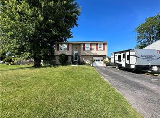 9431 Lebeau Ln, Brewerton, NY 13029
