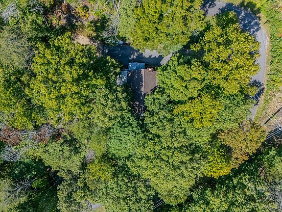 5th image of 3170 Wears Overlook Ln