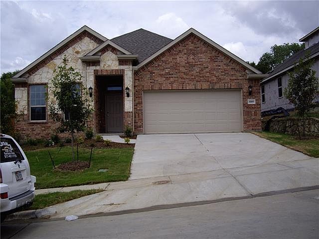 1st image of 8009 Vista Hill Ln