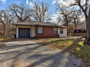 610 N Walnut St, Guthrie, OK 73044