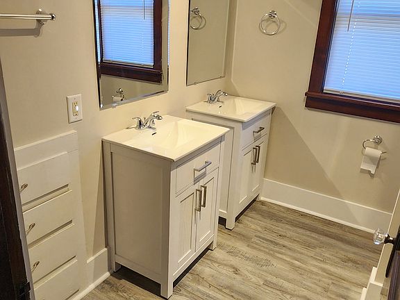 5th image of 603 Dewey St #2