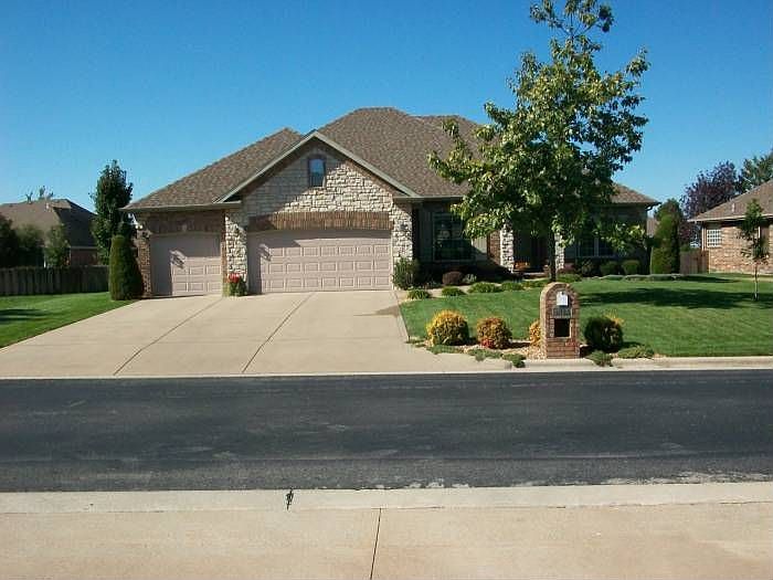 1010 E Ironbridge Cir S, Springfield, MO 65810 Zillow