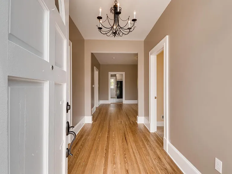 36 E Burke Ave #1 — Photo 3