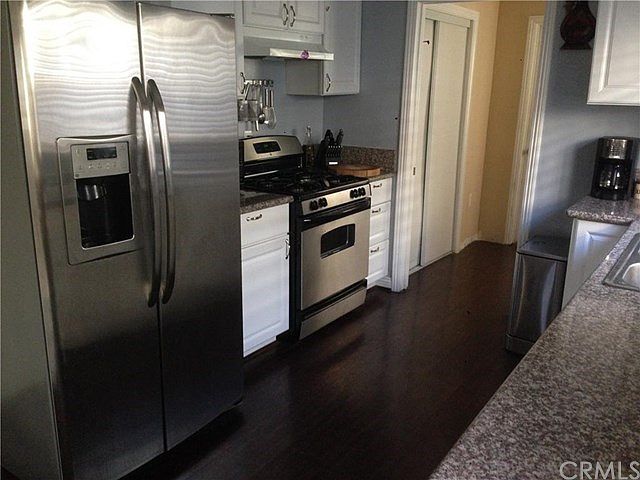 2nd image of 1031 W 67th St