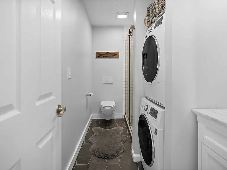 8 Mount Vernon St #2 — Photo 11