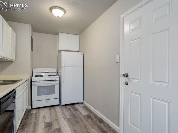 colorado-springs-colorado-13592845 picture