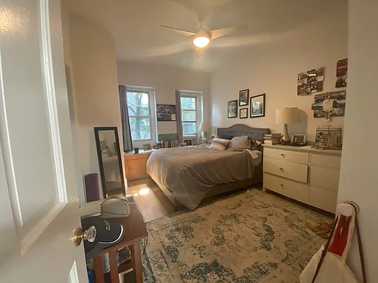 Rented by Compass | media 9