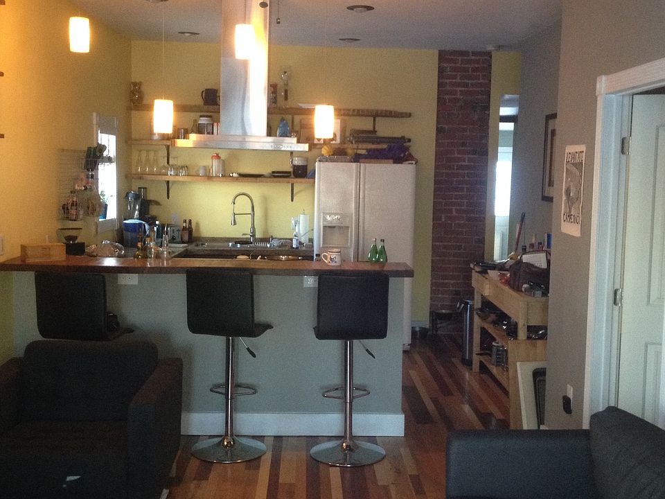 2nd image of 4172 Fenton St