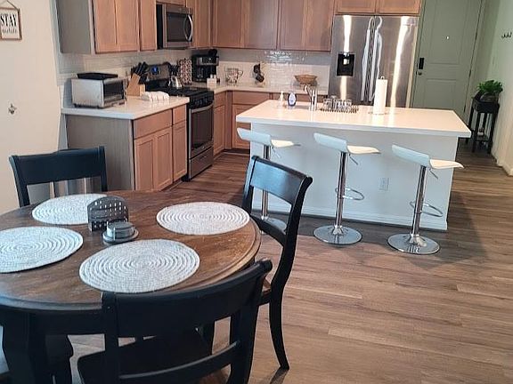 2nd image of 406 Watercourse Way