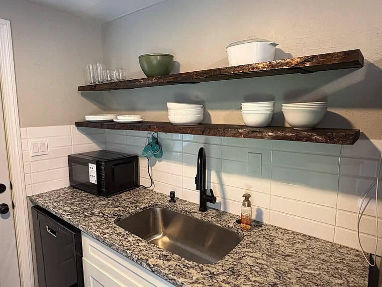 7523 W 64th Ter — Photo 6