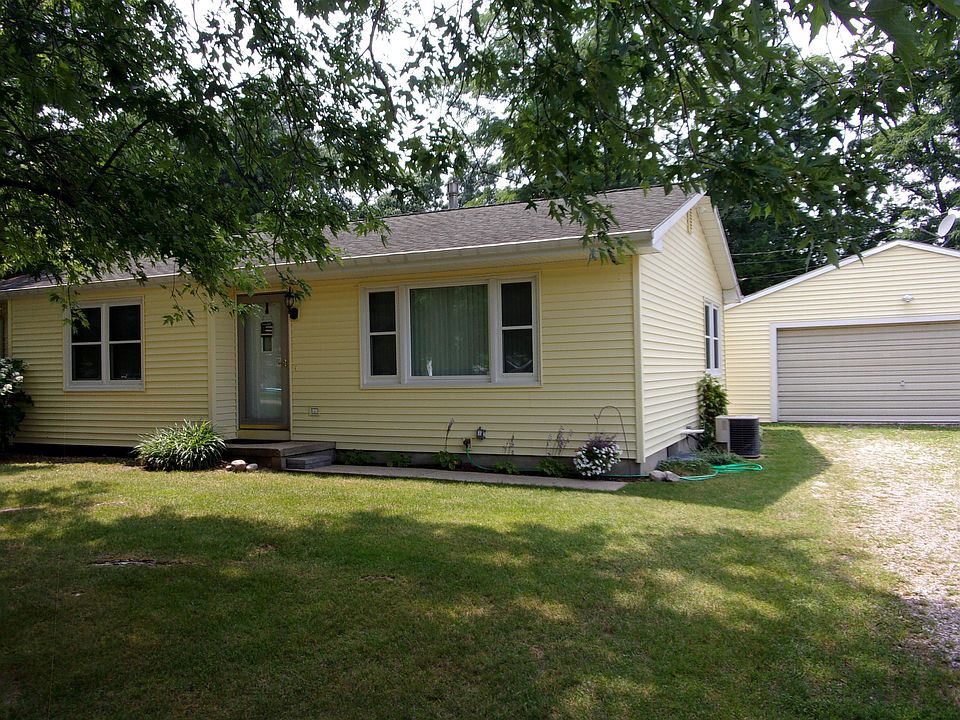 1st image of 69498 Vicky Dr
