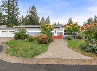 24686 E Cedar Hill Pl, Welches, OR