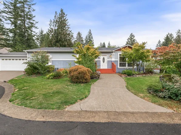 24686 E Cedar Hill Pl, Welches, OR 97067