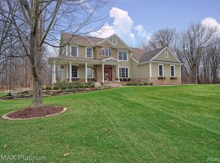 4440 Mallard Ct, Linden, MI 48451