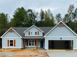 305 Lucy Ln, Carrollton, GA 30117