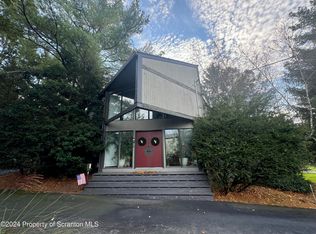 128 Belmont Ave, Clarks Green, PA 18411