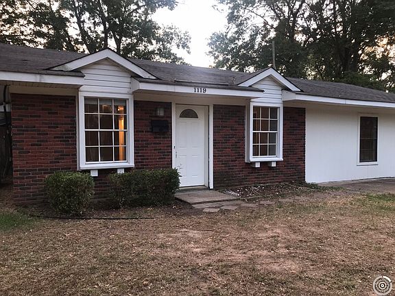 3rd image of 1119 Cloverdale Dr