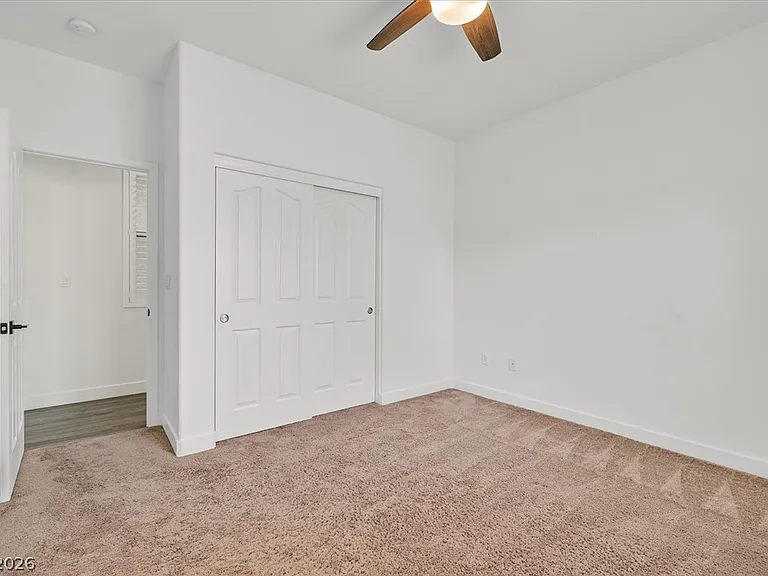 913 Hickory Park St — Photo 14