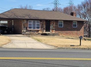 518 Shady Glen Dr, Capitol Heights, MD 20743