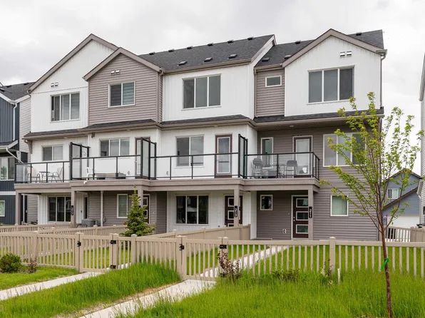 213 Marquis Blvd, Edmonton, AB T5Y 4G1