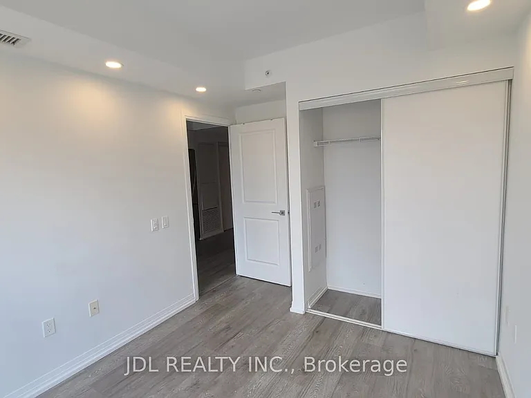 251 Jarvis St #1232 — Photo 4