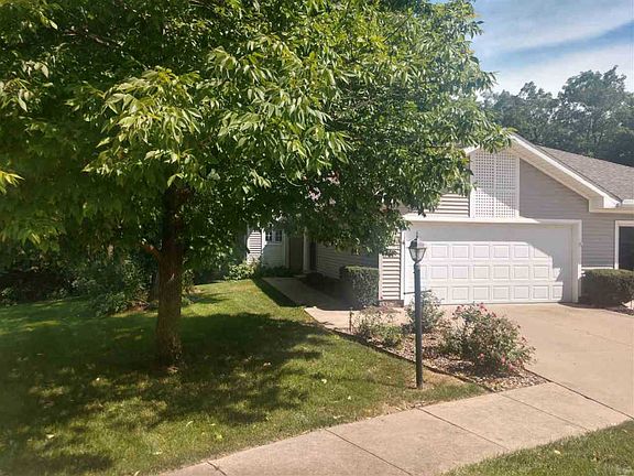 2nd image of 7510 N Villa Wood Ln