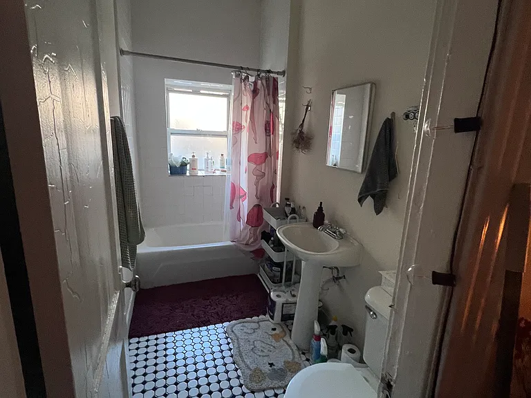 24 Peterborough St #11 — Photo 6