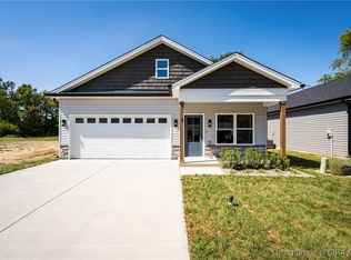 9 Cedargrove Ln, Jeffersonville, IN 47130