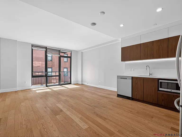 2100 Bedford Ave #5F — Photo 1