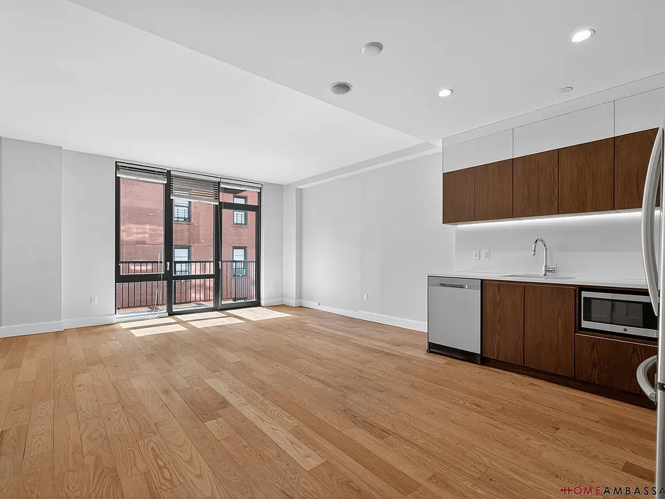 2100 Bedford Ave #5F
