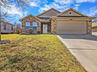 1242 E Powell Ave, Fort Worth, TX 76104