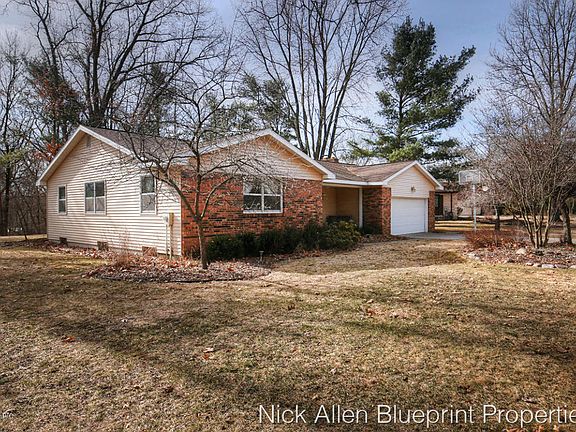 2nd image of 3066 Rogue Hill Ct NE