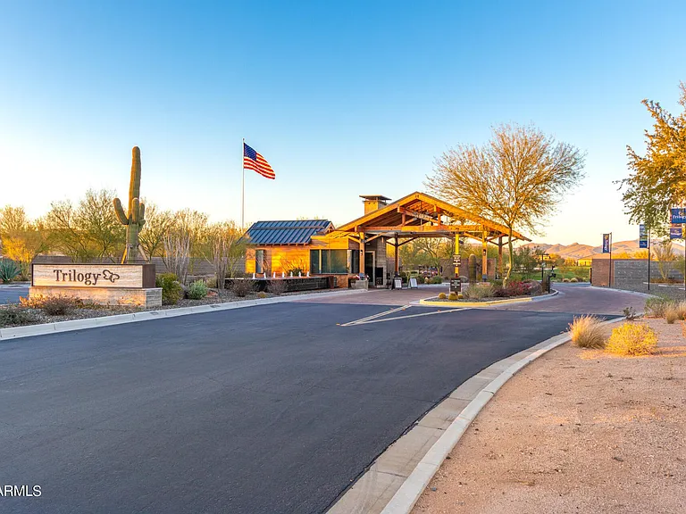 18223 E Coronado Cave Ct — Photo 33