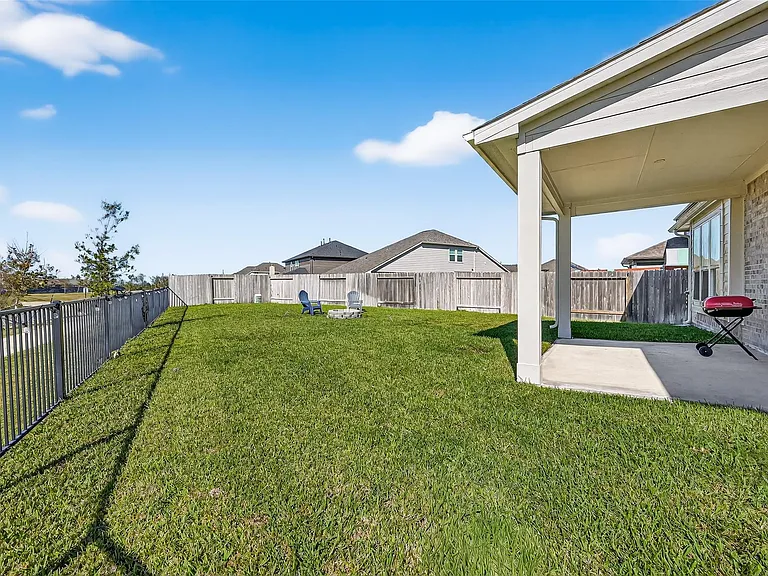1601 Darwin Cedar Dr — Photo 41