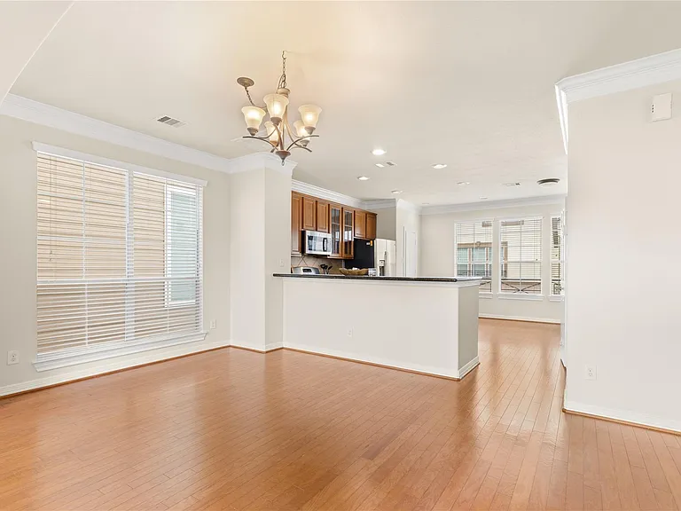 3334 Clearview Villa Way — Photo 8