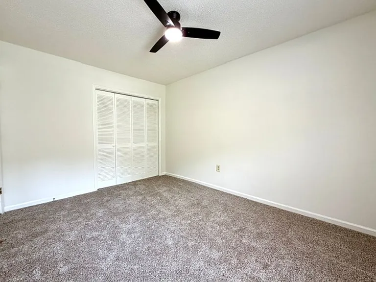 8231 Meadowdale Ln — Photo 17