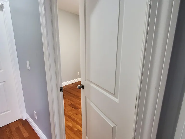 84 Andrew St — Photo 14