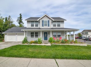 1151 NW Redwing Dr, Oak Harbor, WA 98277