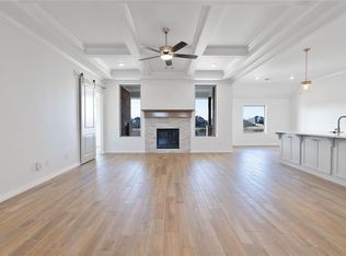 3305 Grady Ln, Moore, OK 73160