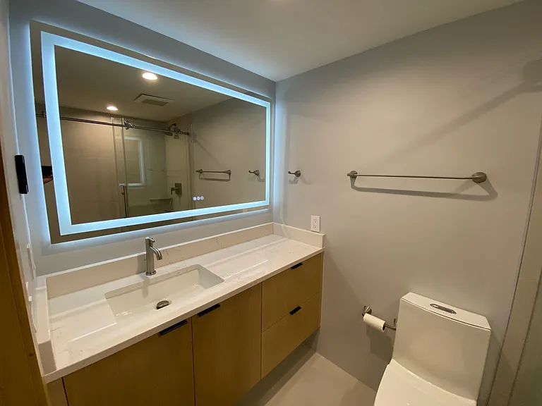 237 Vine St — Photo 8