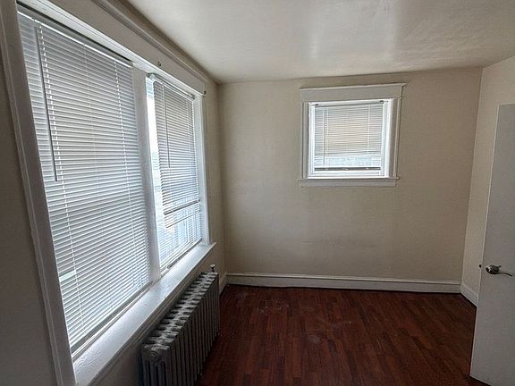 4th image of 5016 Pine St APT 407