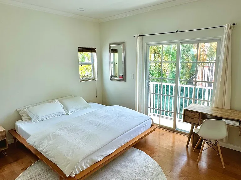 1344 Euclid Ave #5 — Photo 6