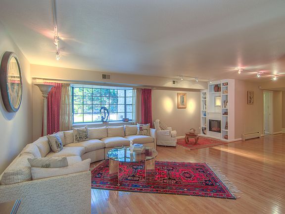 4th image of 3515 S Hillcrest Dr APT 2