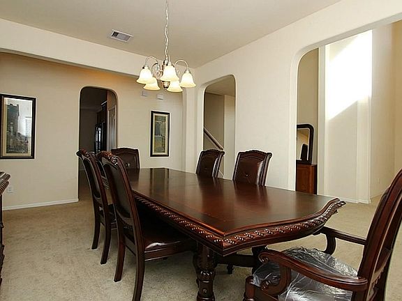 Lots of space in this Dining Room