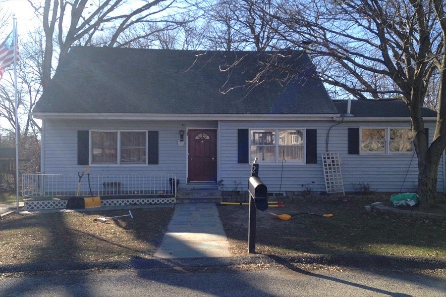 1st image of 20 Frances Dr