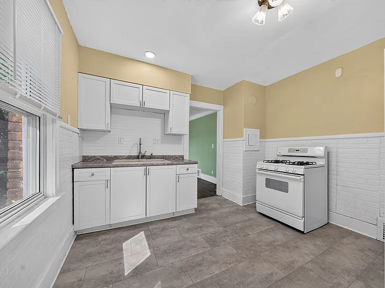 4812 Chalmers Ave — Photo 13