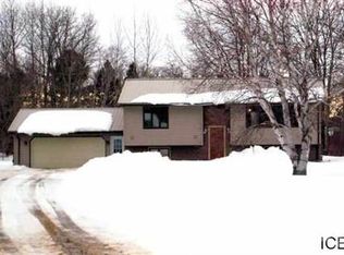 26635 Evergreen Ln, Cohasset, MN 55721