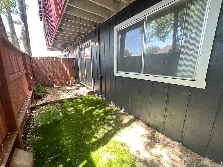1532 North Ct #B — Photo 8