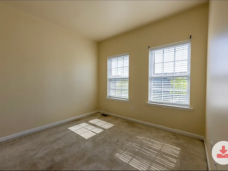 292 N Bayberry Pkwy — Photo 5