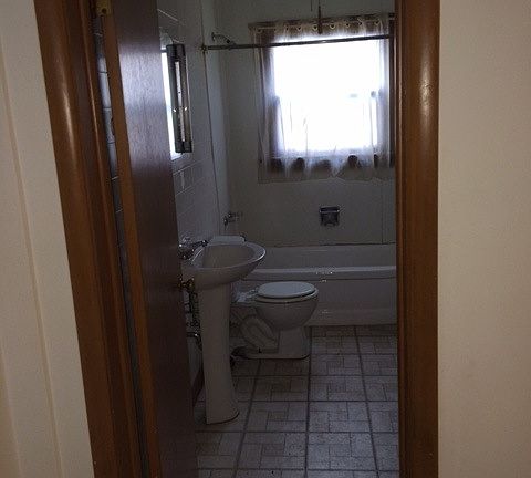 5th image of 1201 Plum St